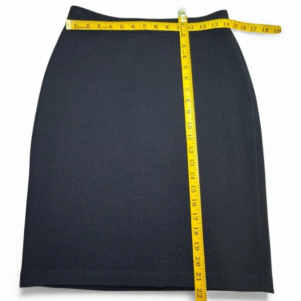 Vintage St. John Black Santana Knit Pencil Skirt Size 8 Classic Office Workwear